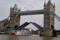 zdvihnuty_tower_bridge__2009