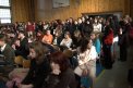 026. Nech sa njdu aj vzadu stojaci tudenti ....